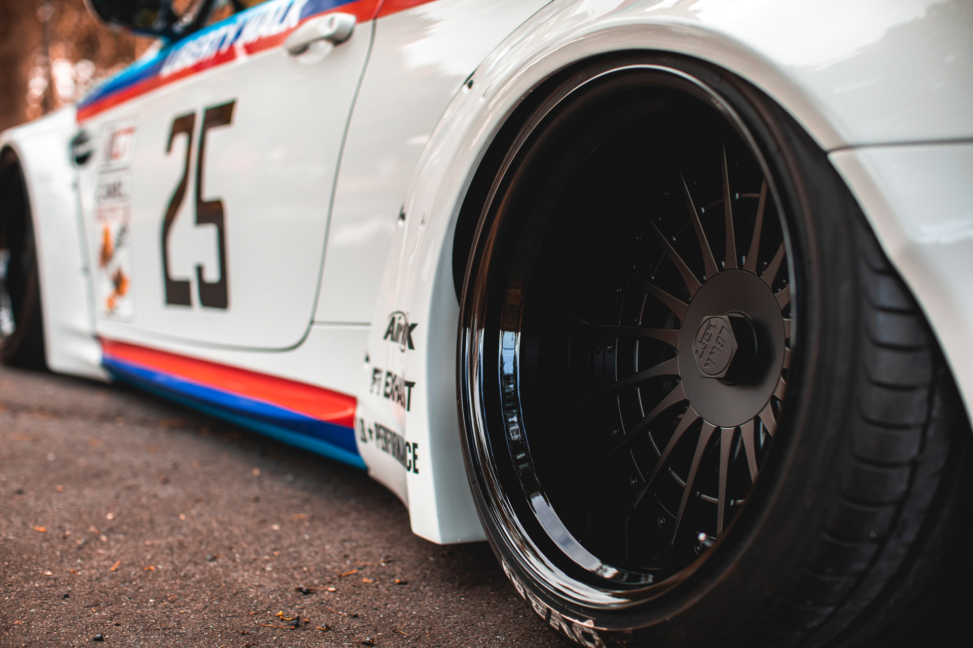 BMW-M300009