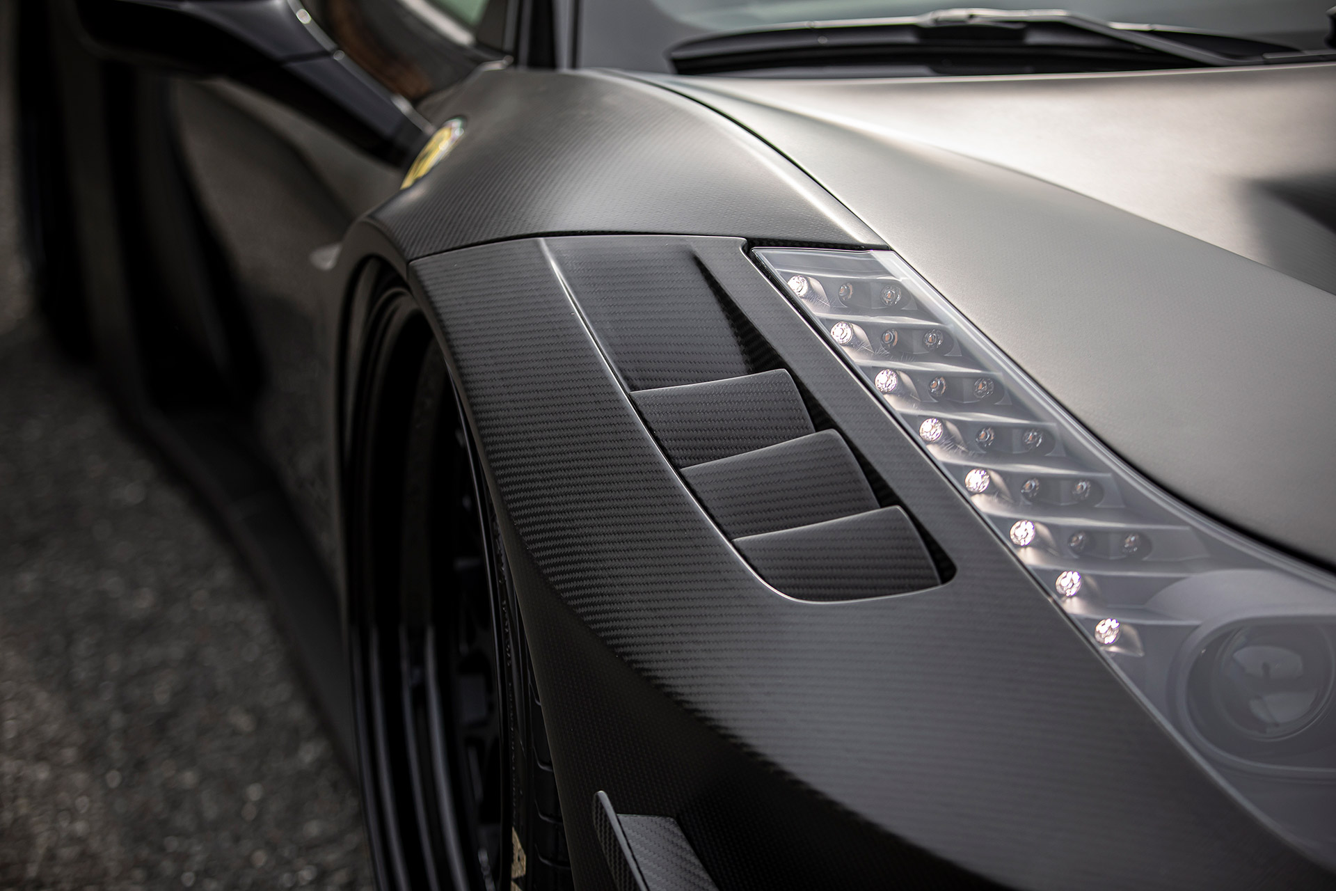 LB-Silhouette-WORKS-458-GT00020