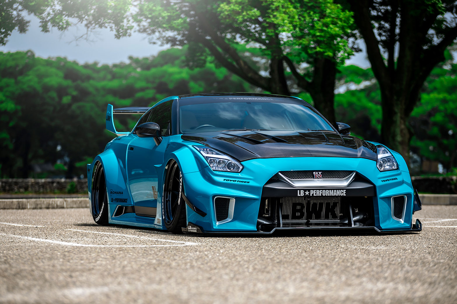 LB-Silhouette WORKS GT NISSAN 35GT-RR09