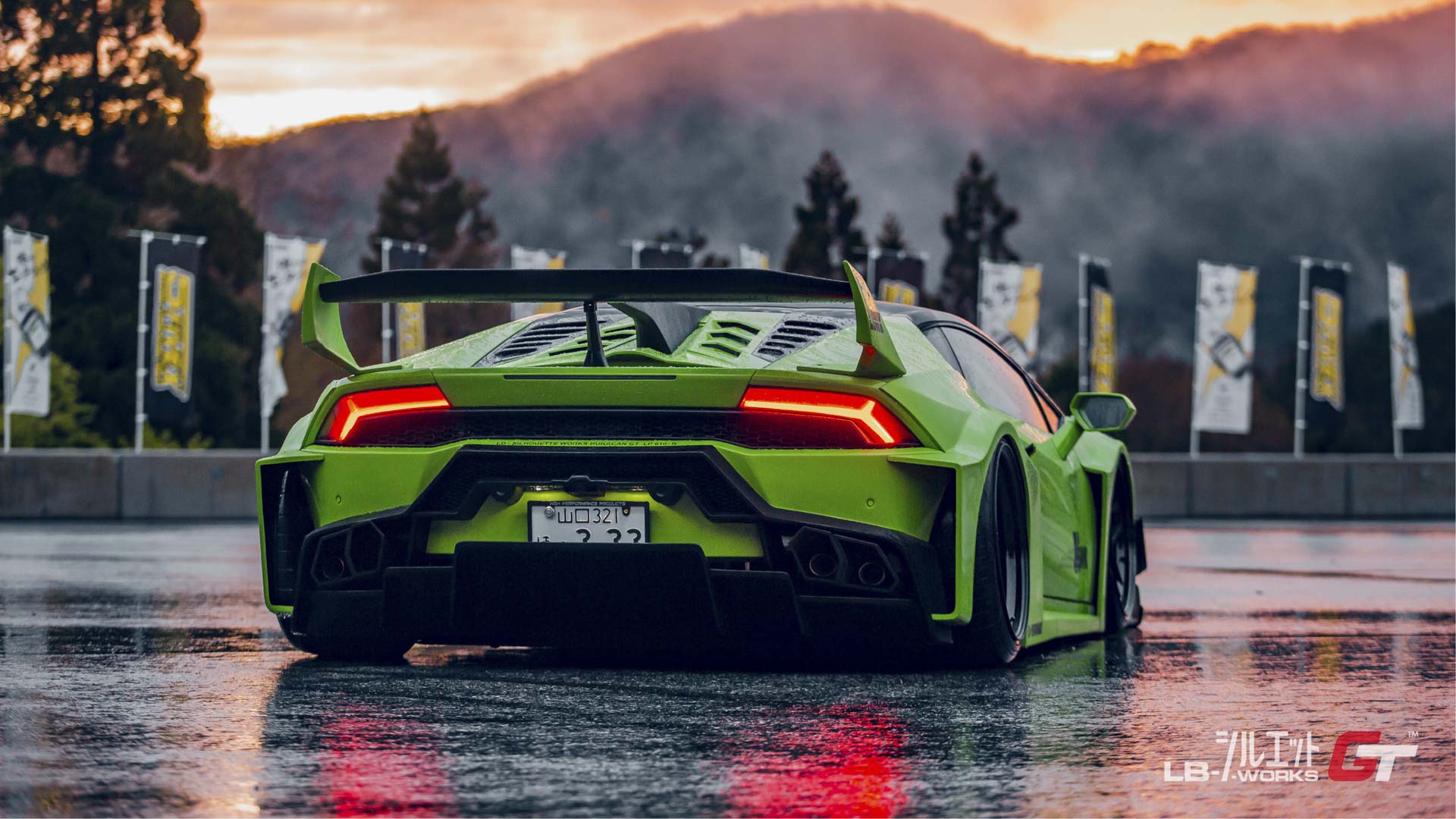LB-Silhouette WORKS HURACAN GT2