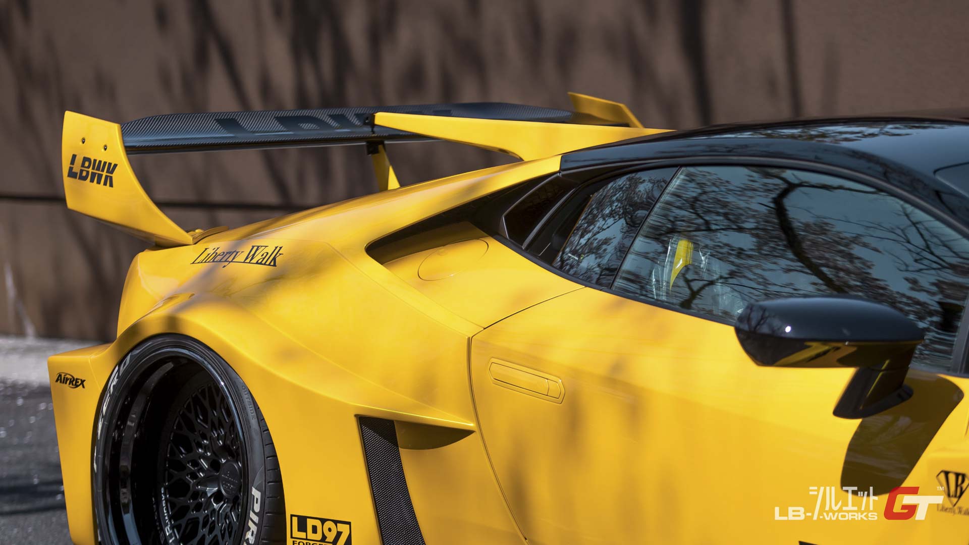 LB-Silhouette WORKS HURACAN GT7