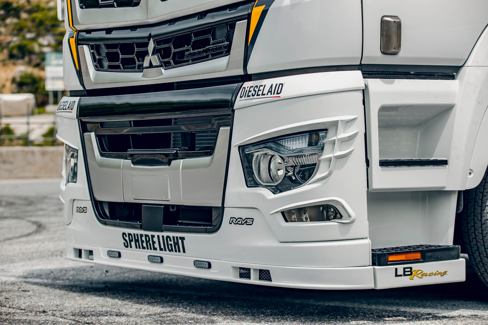 LB-TRUCKS Mitsubishi Fuso SUPER GREAT Complete Body kit05