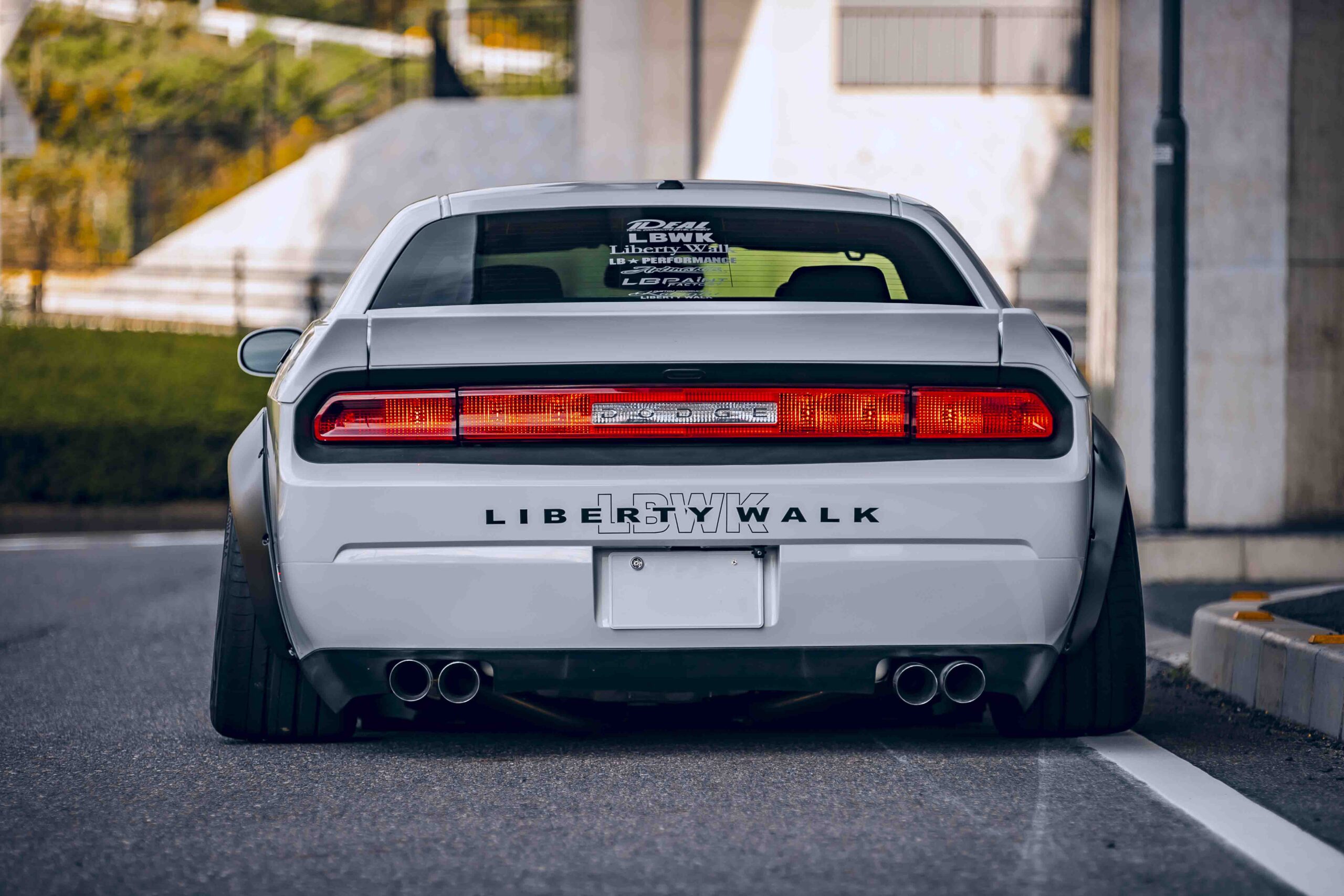 LB-WORKS DODGE Challenger_4