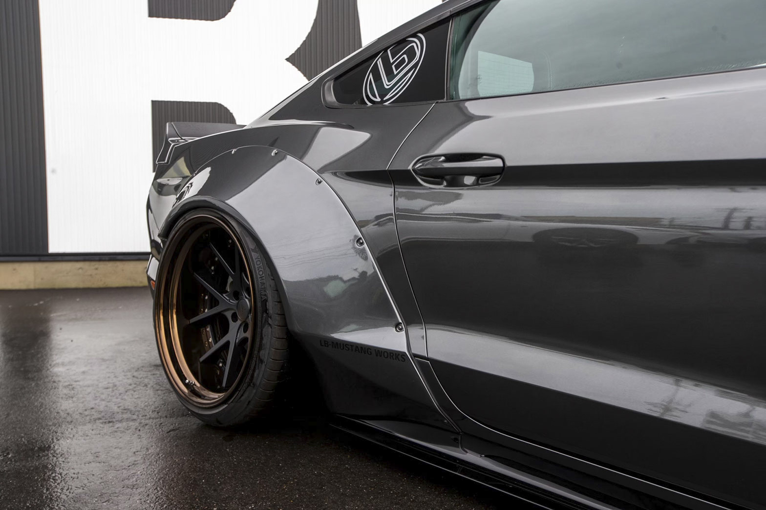LB-WORKS FORD MUSTANG 2015y〜14