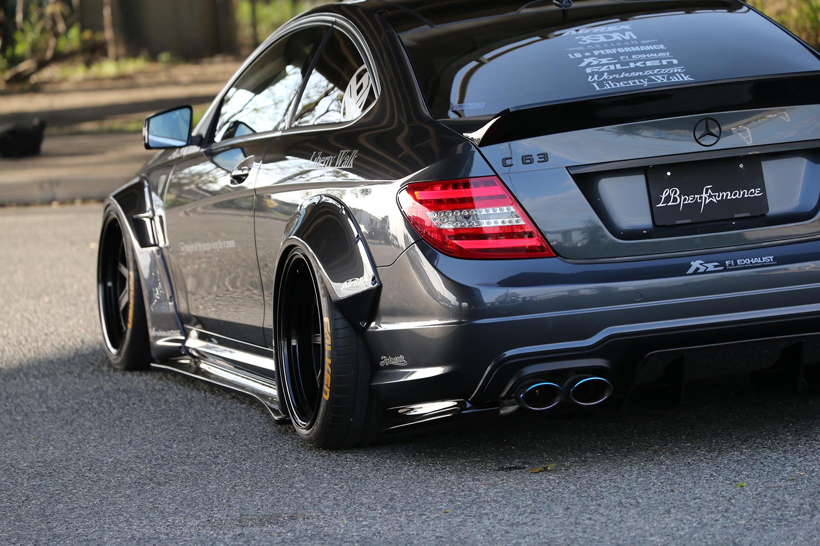 LB-WORKS MERCEDES-BENZ C63 coupe & sedan W20407