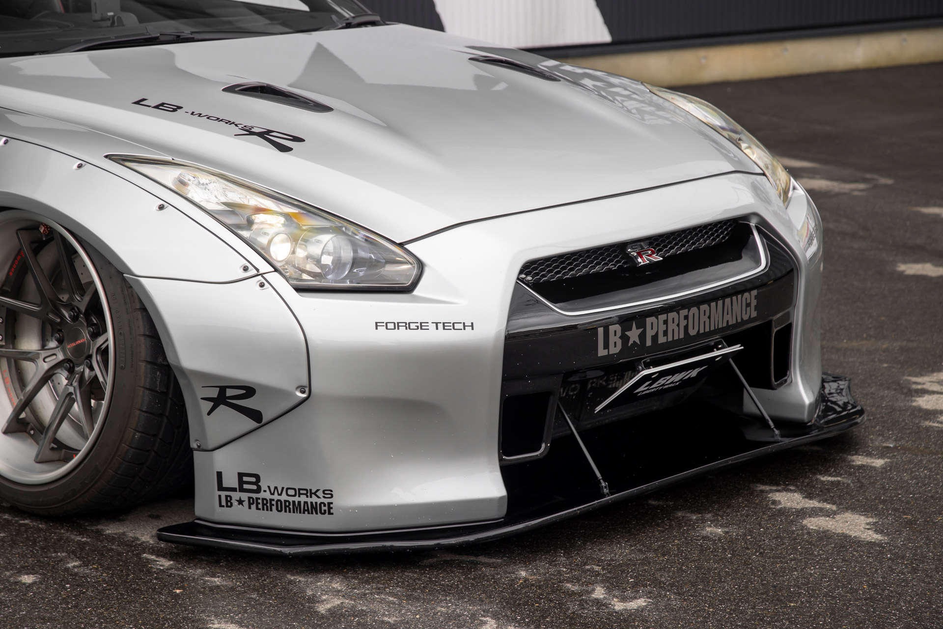LB-WORKS-NISSAN-GT-R-R35-type-1-00013