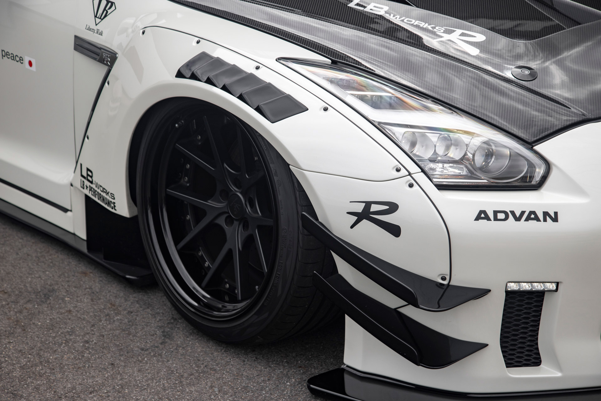 LB-WORKS-NISSAN-GT-R-R35-type-200001