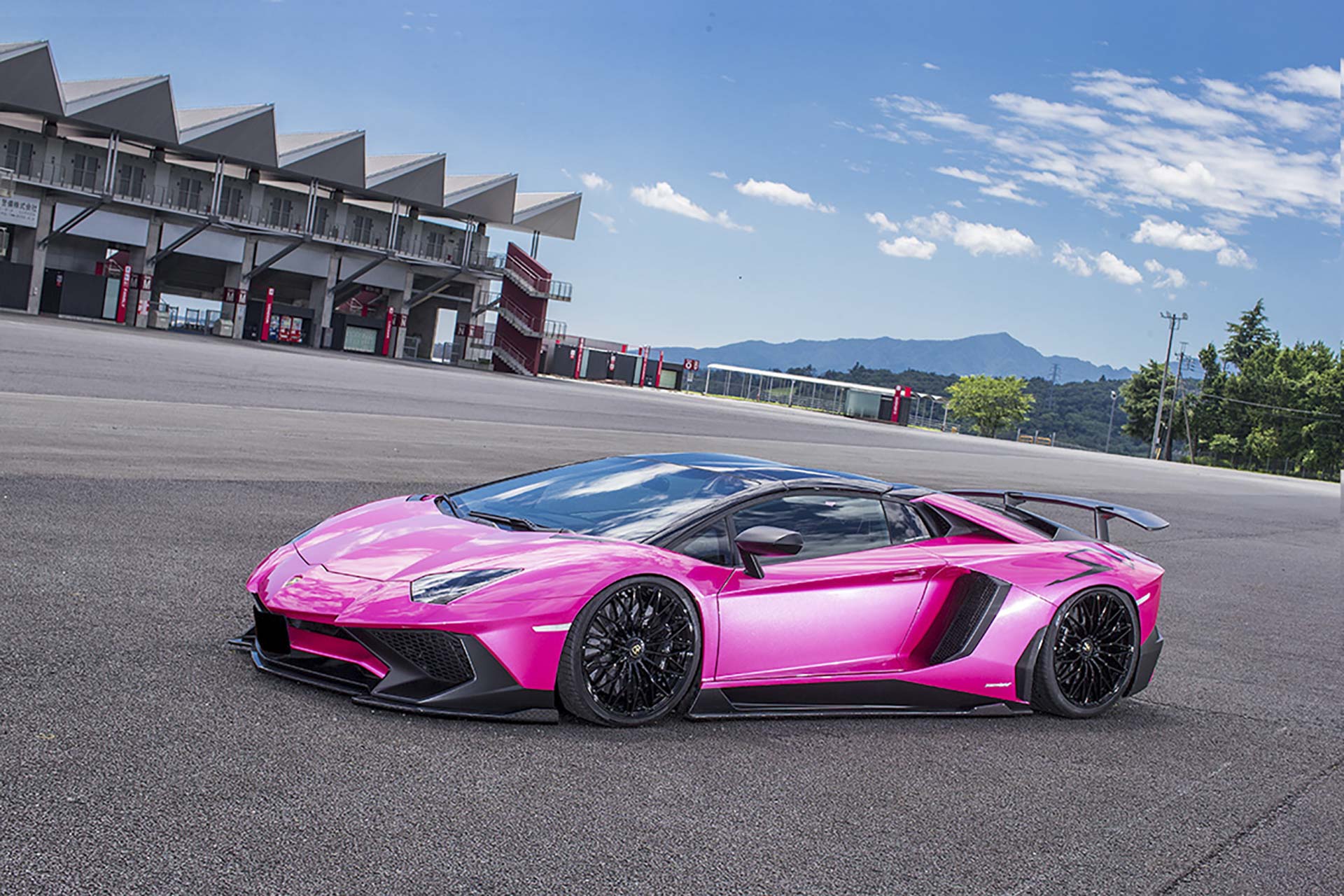 Lamborghini AVENTADOR SV2