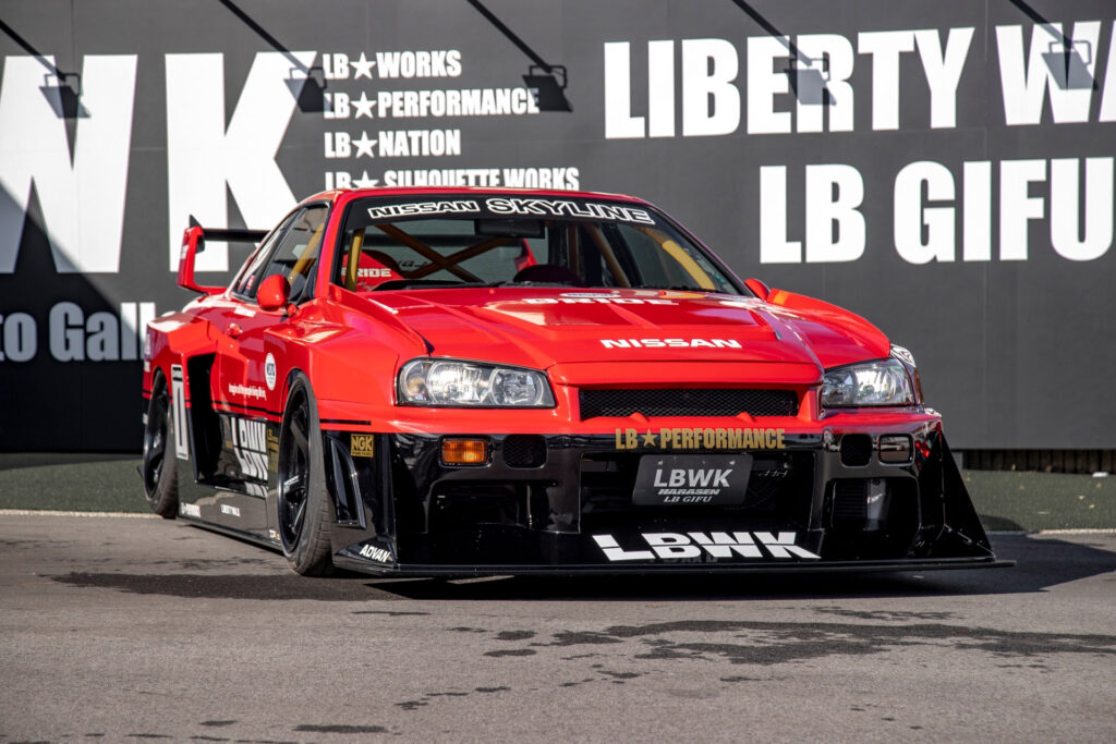 LB-ER34 Super Silhouette SKYLINE
