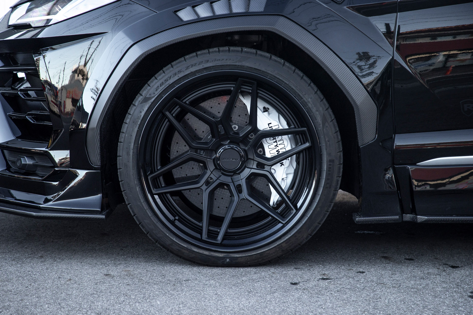 LB-WORKS-Lamborghini-URUS00006