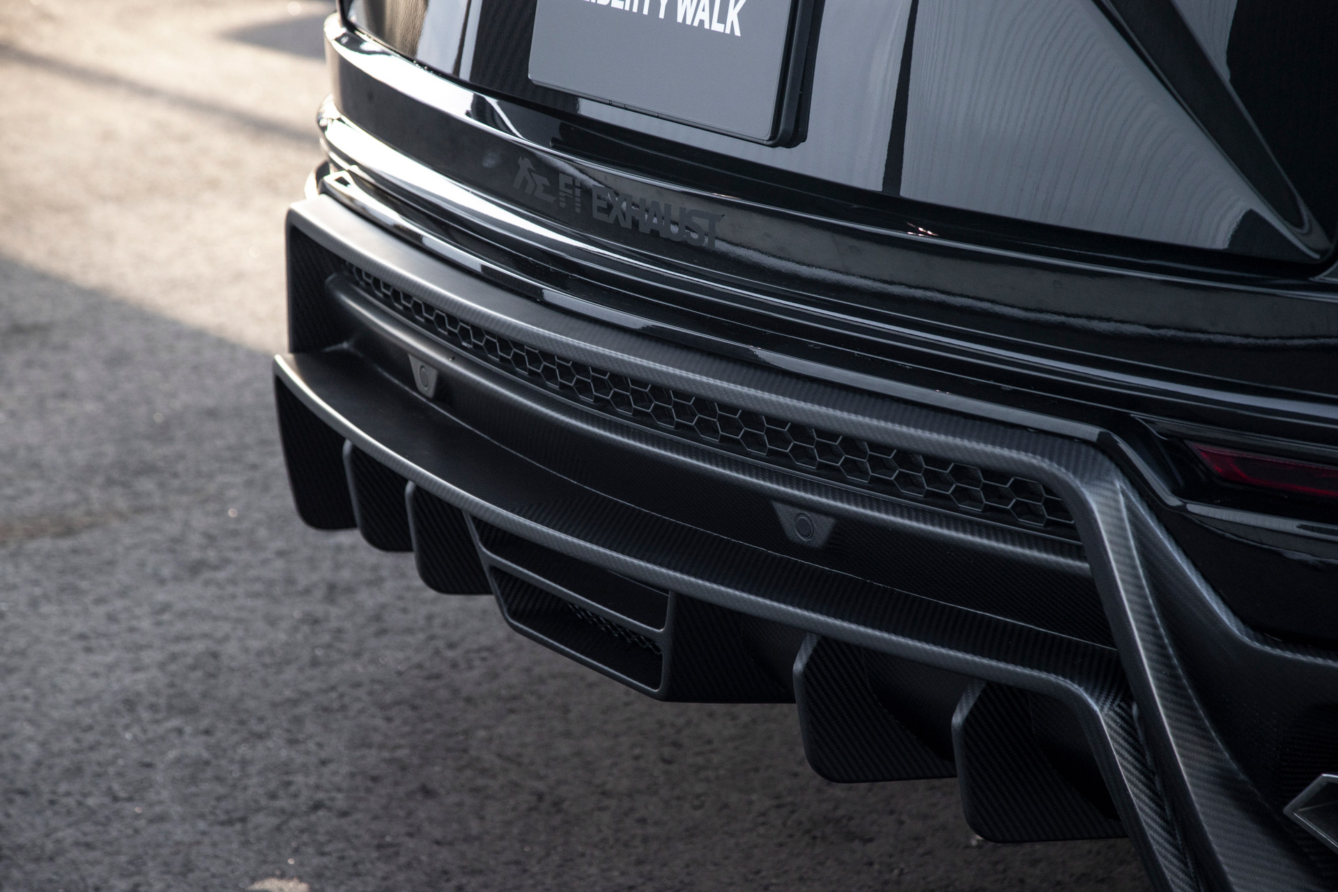 LB-WORKS-Lamborghini-URUS00012