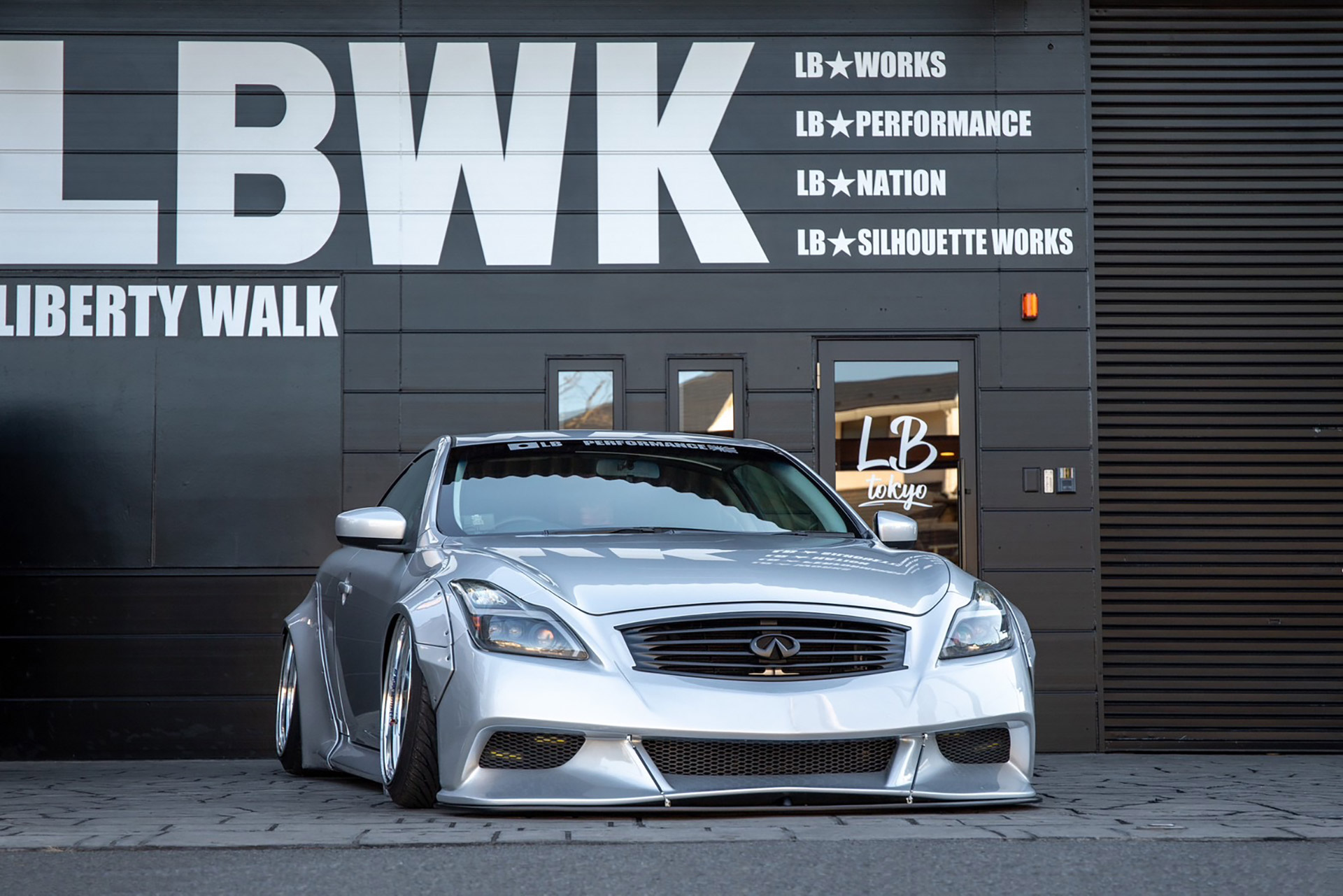 LB-WORKS NISSAN SKYLINE V36 370GT TypeS