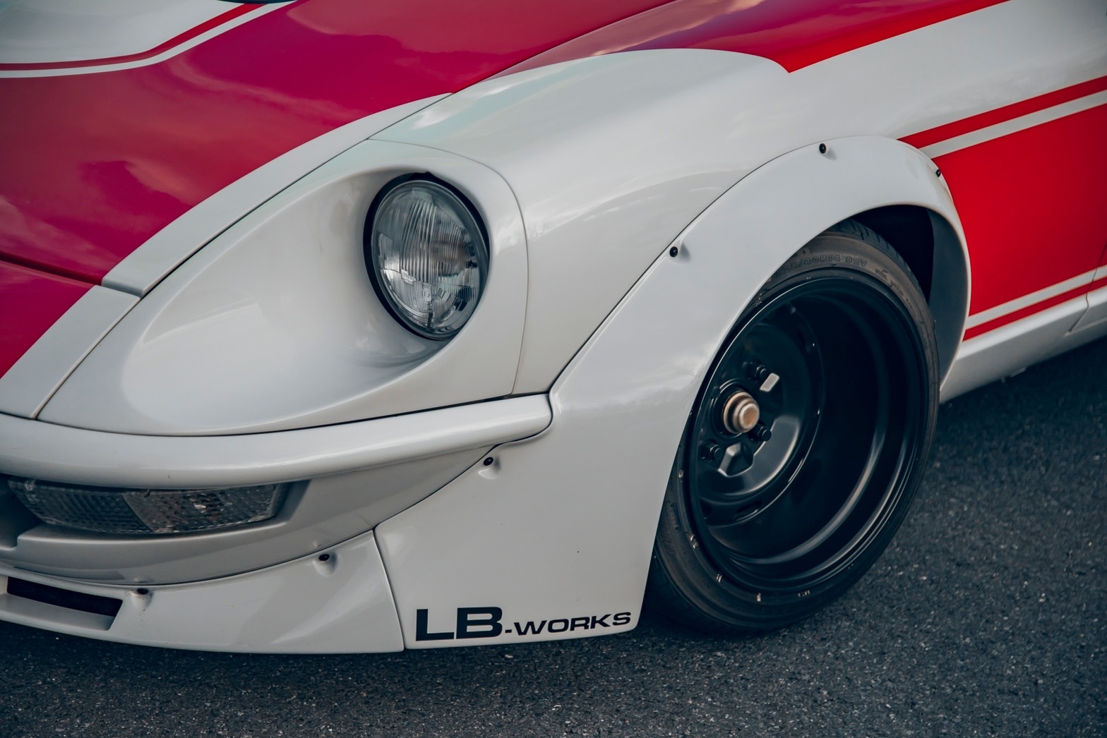 LB★ワークス NISSAN S30Z(240Z)