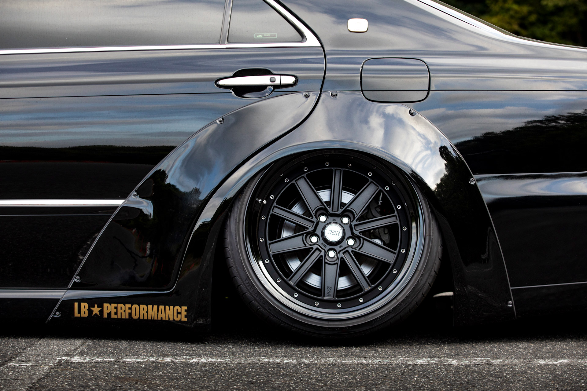 lb★nation-x-K-BLEAK-TOYOTA-18-CROWN00010