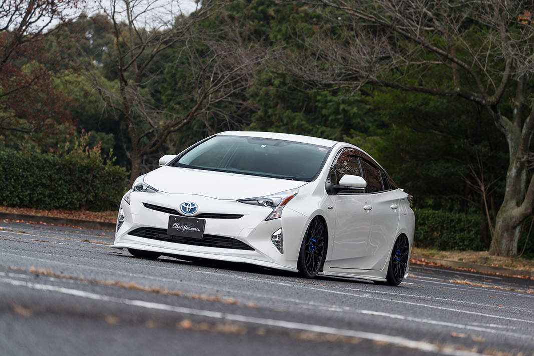 toyota-50prius1210