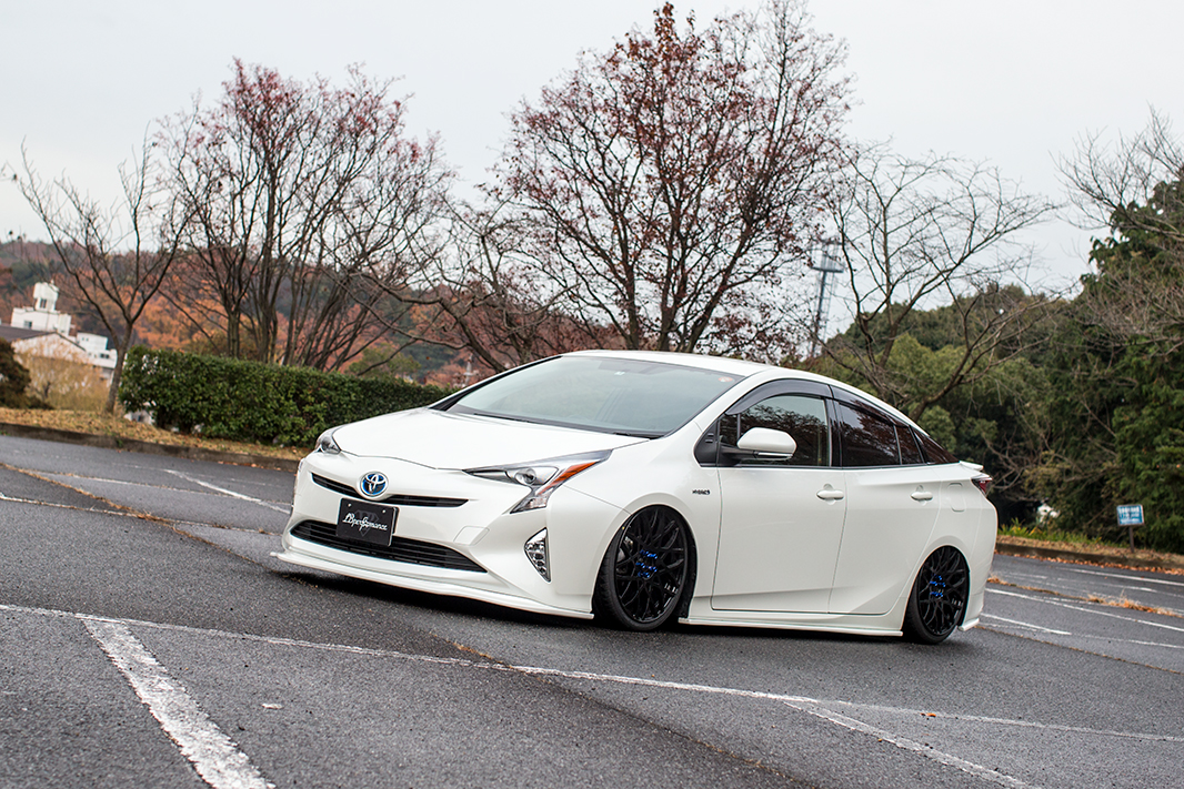 toyota-50prius1214