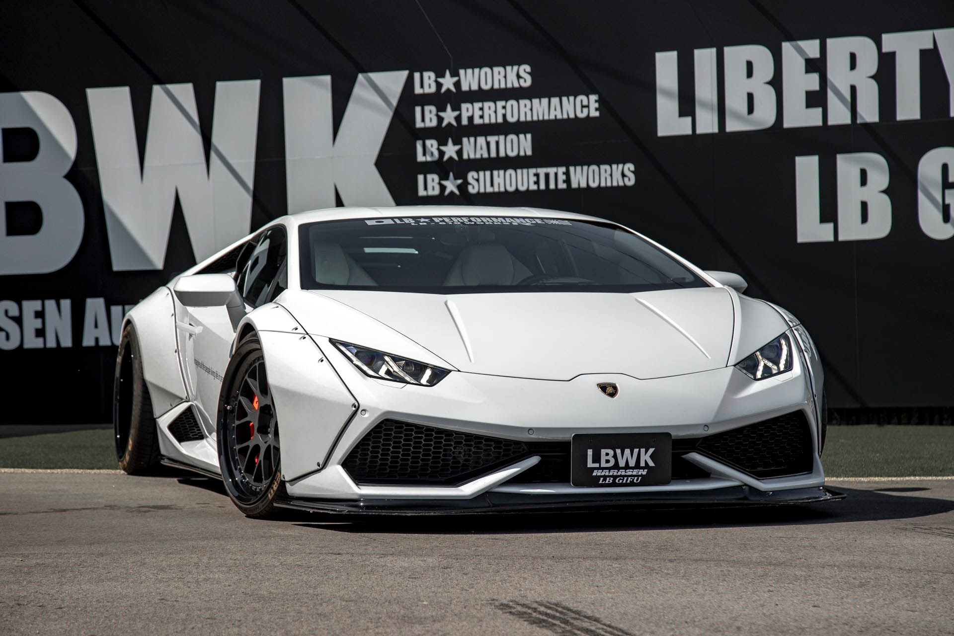 LB-WORKS Lamborghini Huracán LP610-4