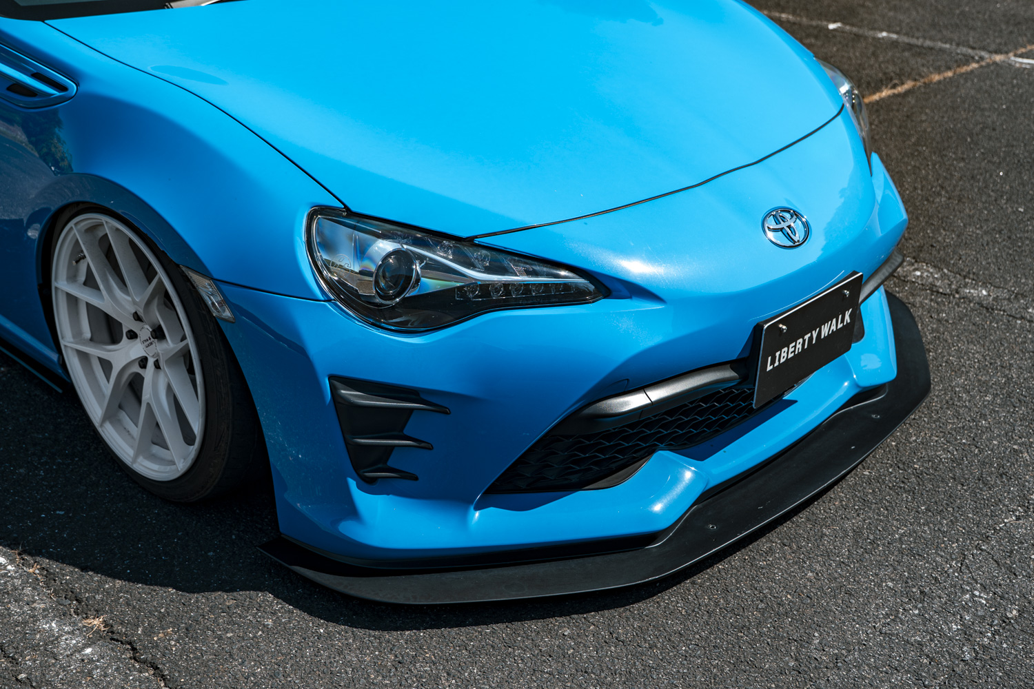 LB-STANCE TOYOTA 869