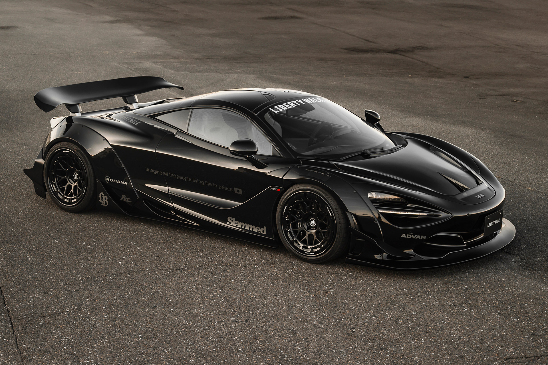 720S_02