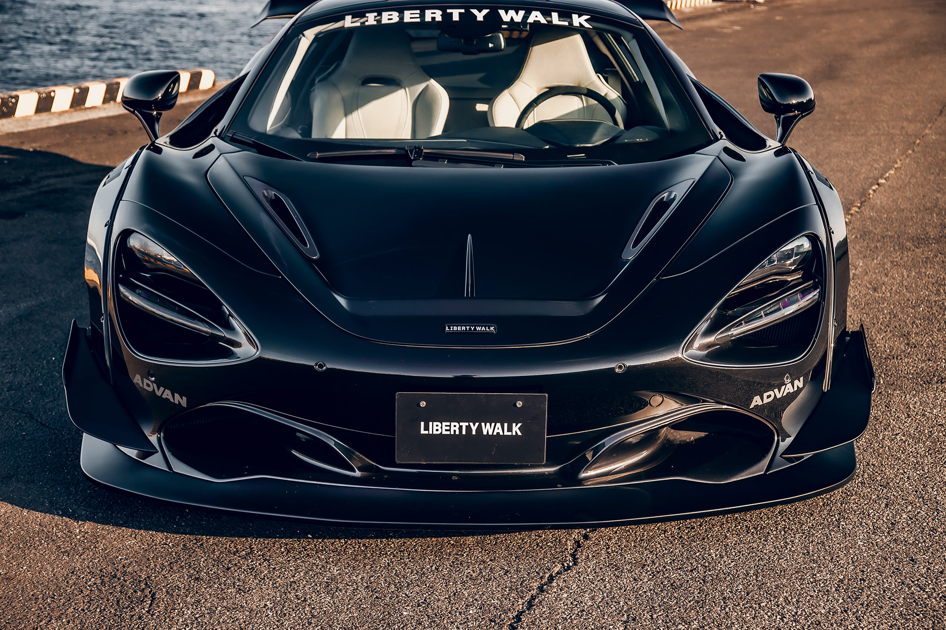 720S_087