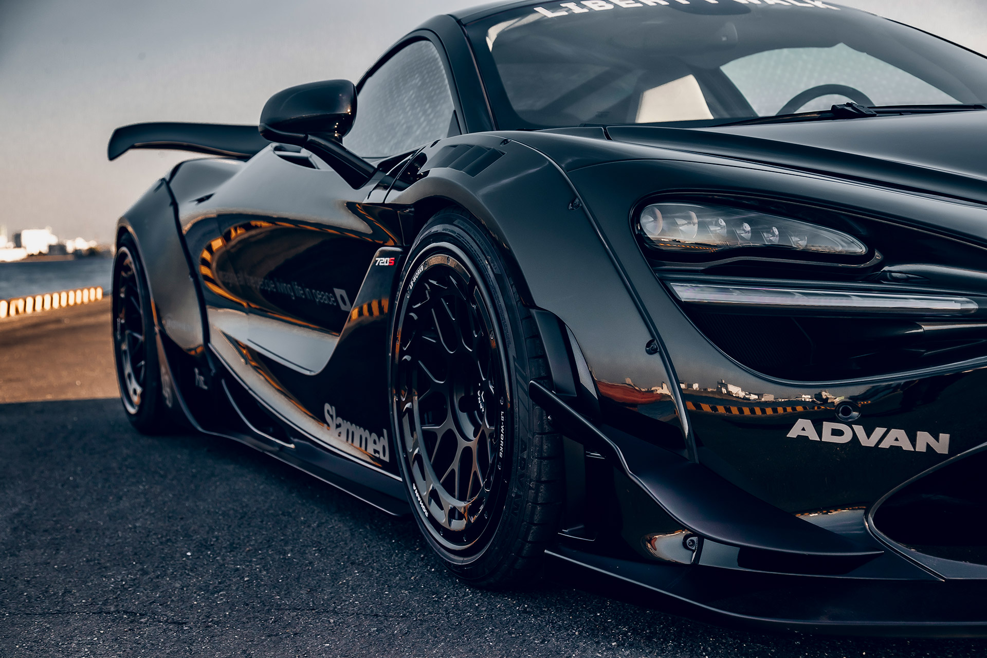 720S_090