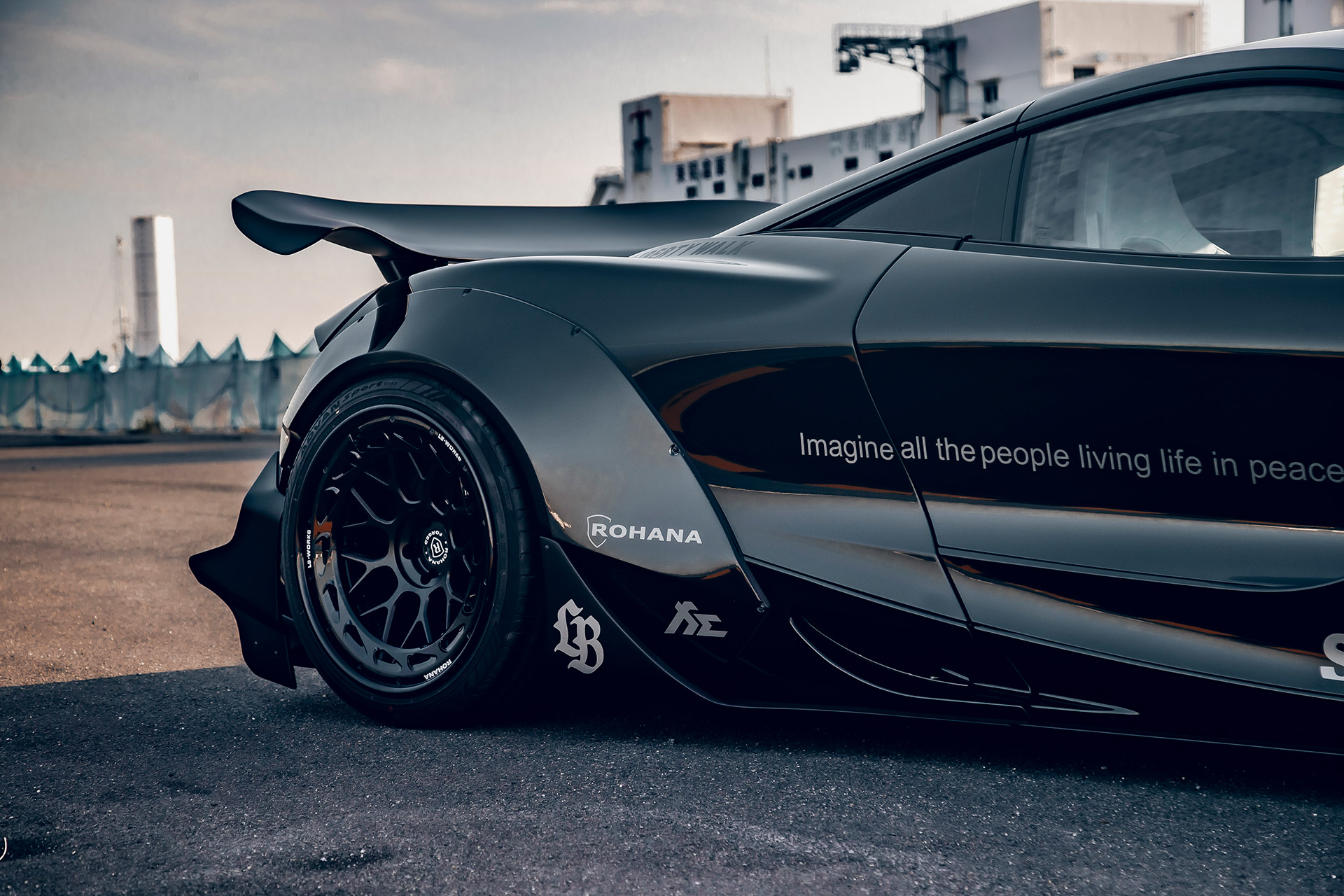 720S_108