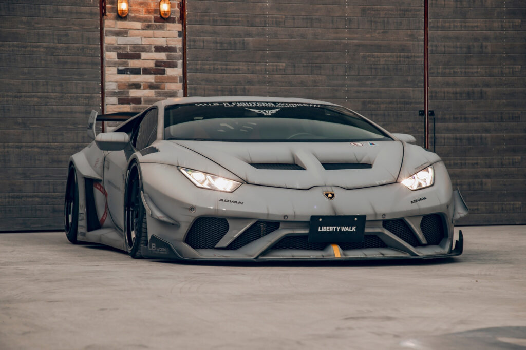 LB-Silhouette-WORKS-GT-Lamborghini-Huracán-Fighter