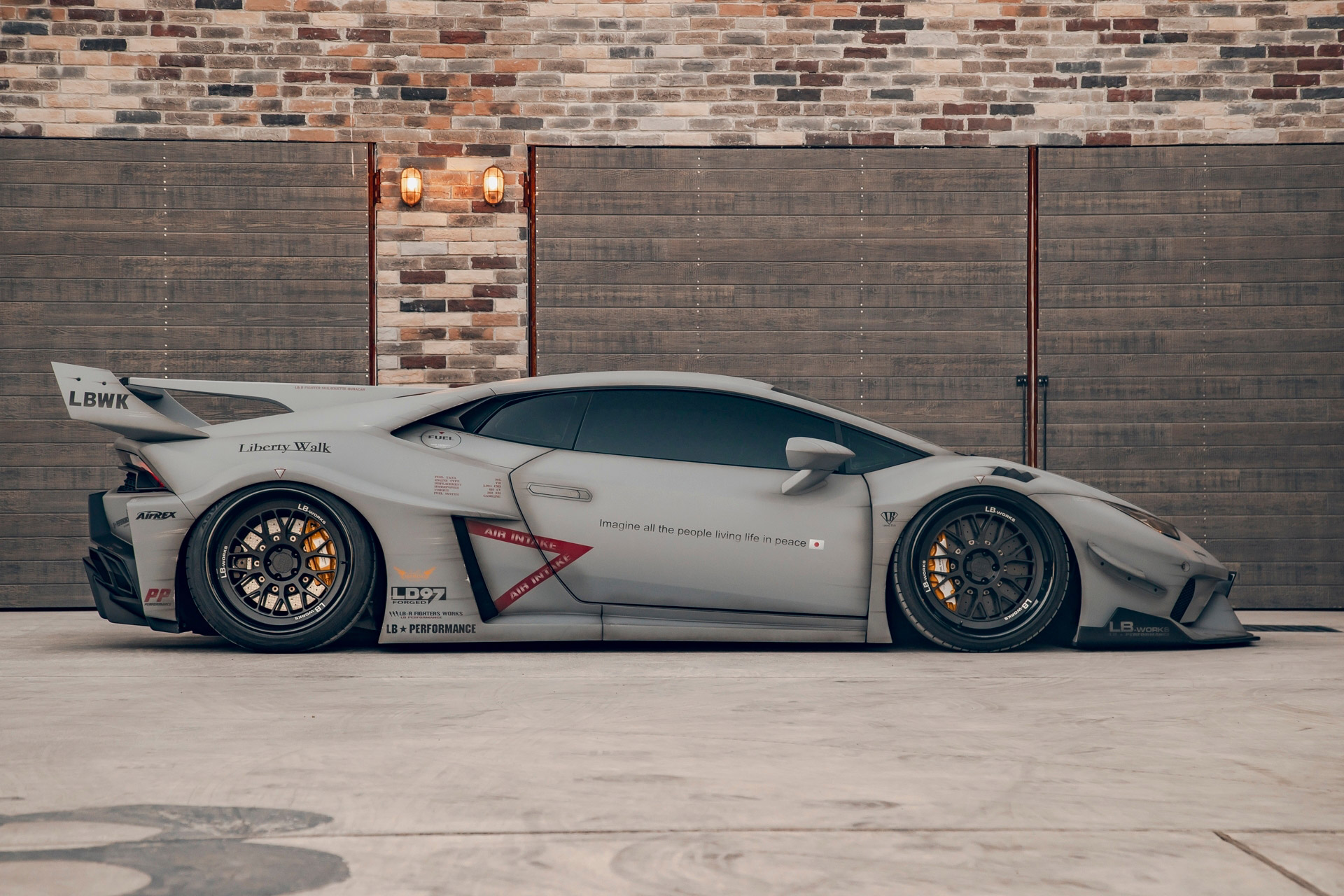 LB-Silhouette-WORKS-GT-Lamborghini-Huracán-Fighter00008