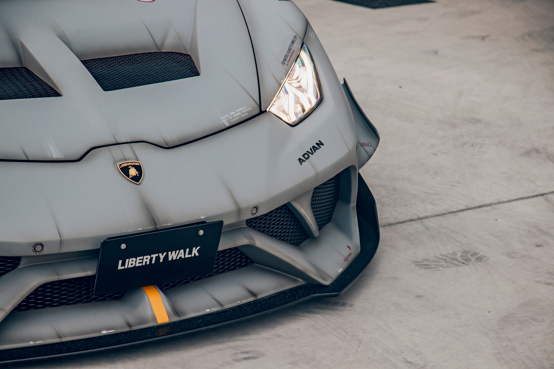 LB-Silhouette-WORKS-GT-Lamborghini-Huracán-Fighter00009