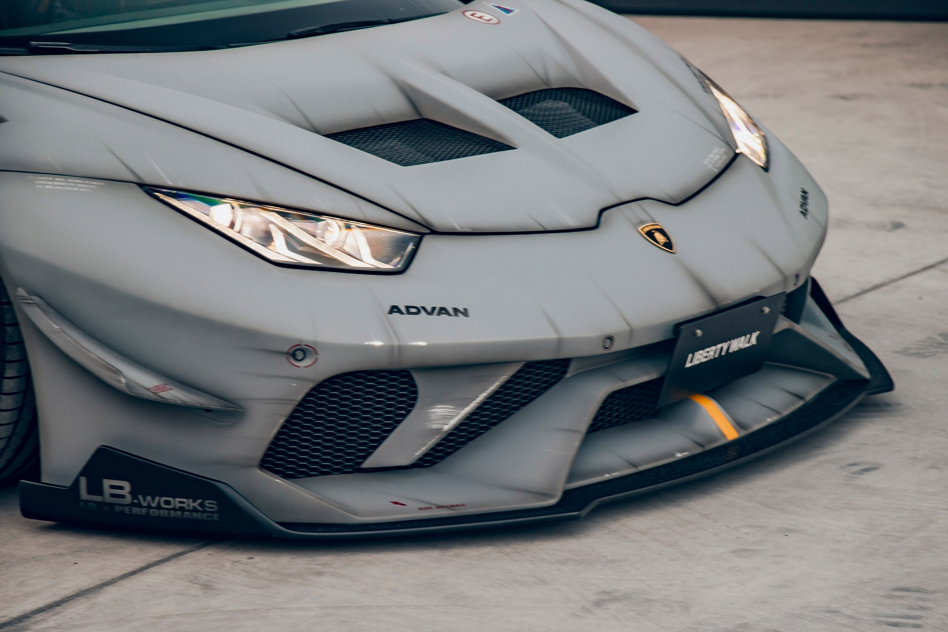 LB-Silhouette-WORKS-GT-Lamborghini-Huracán-Fighter00013