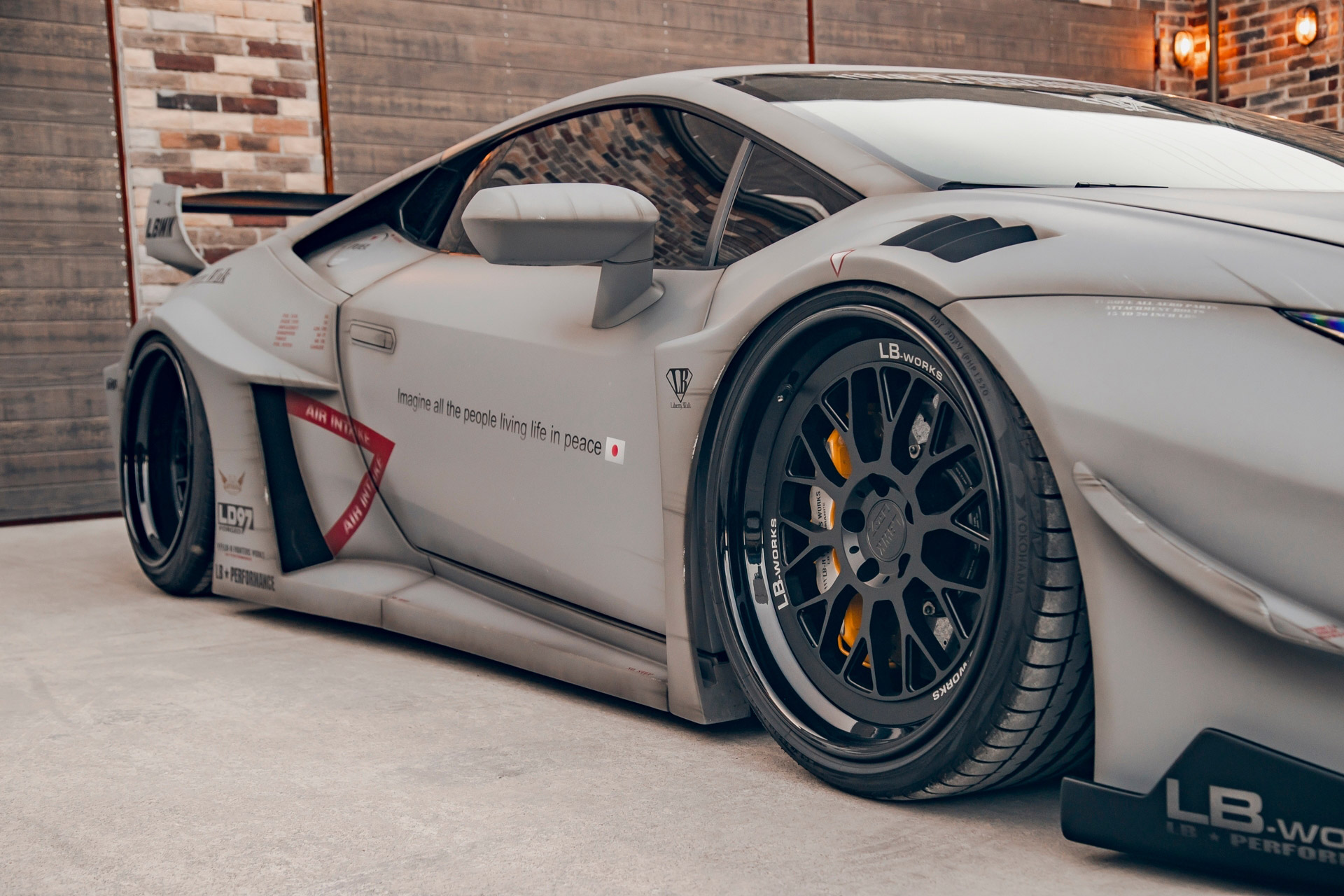LB-Silhouette-WORKS-GT-Lamborghini-Huracán-Fighter00019