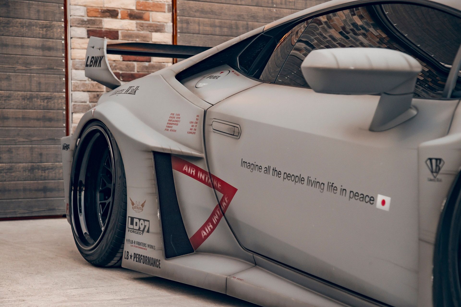LB-Silhouette-WORKS-GT-Lamborghini-Huracán-Fighter00020