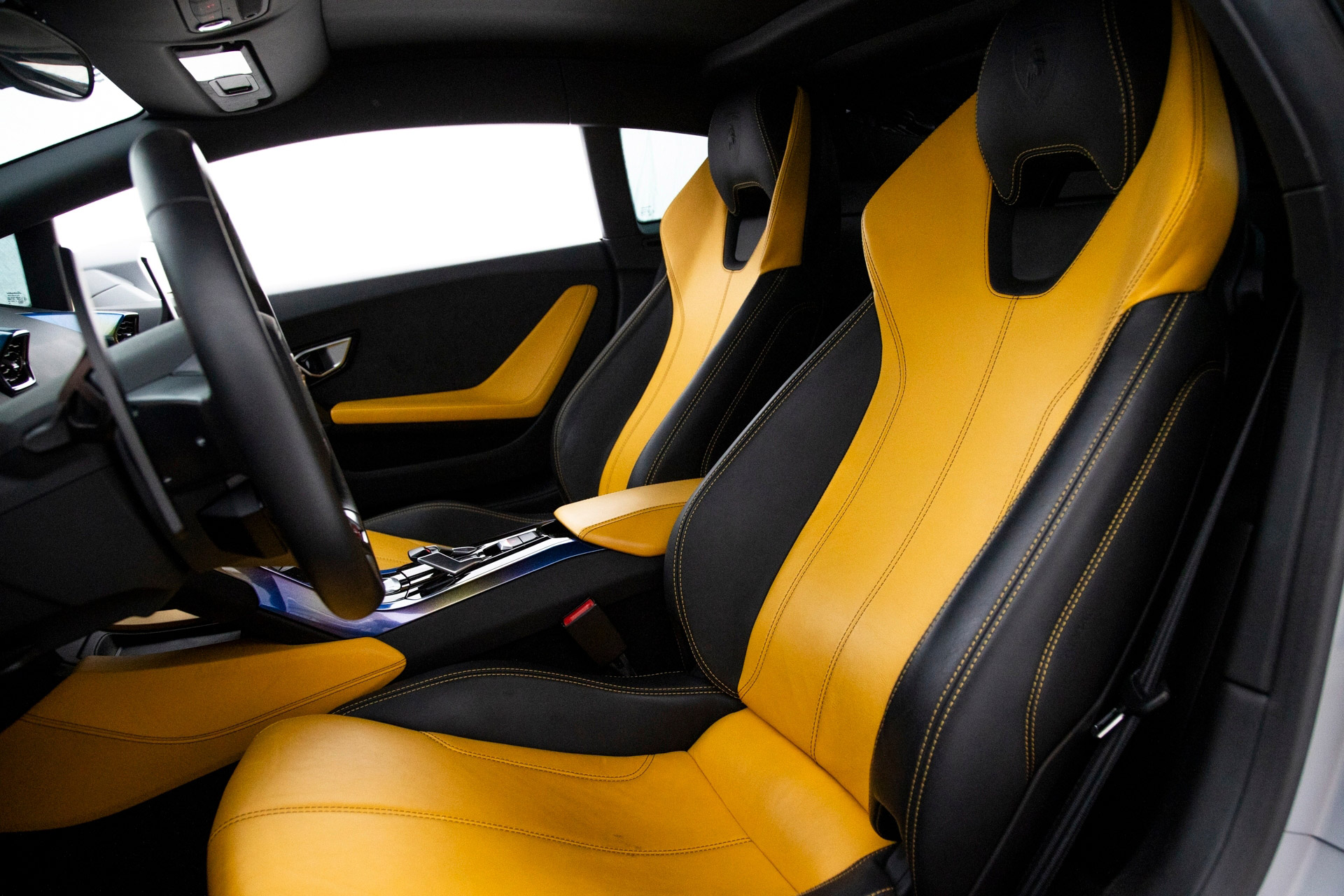 LB-Silhouette-WORKS-GT-Lamborghini-Huracán-Fighter00033