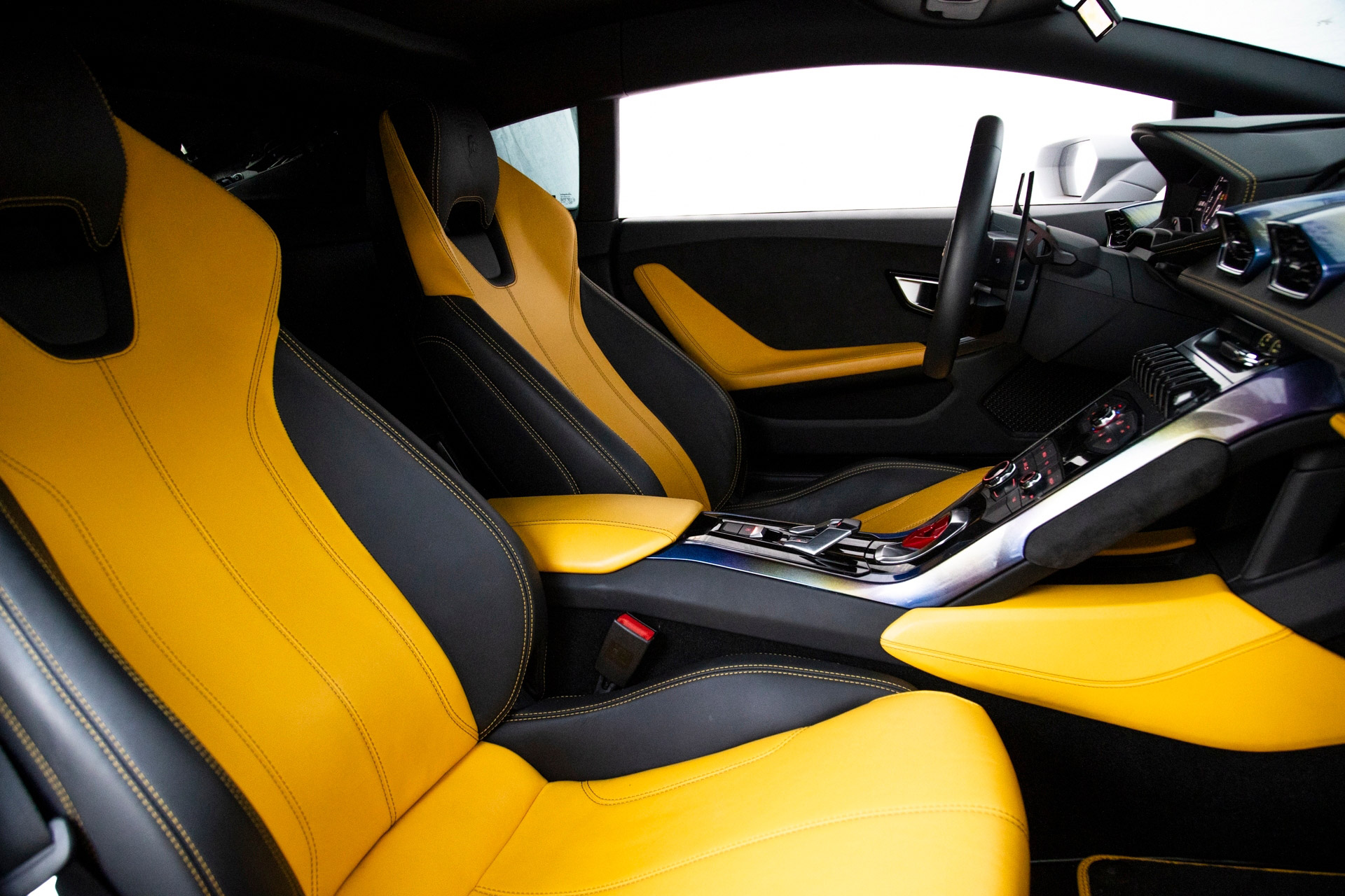 LB-Silhouette-WORKS-GT-Lamborghini-Huracán-Fighter00035