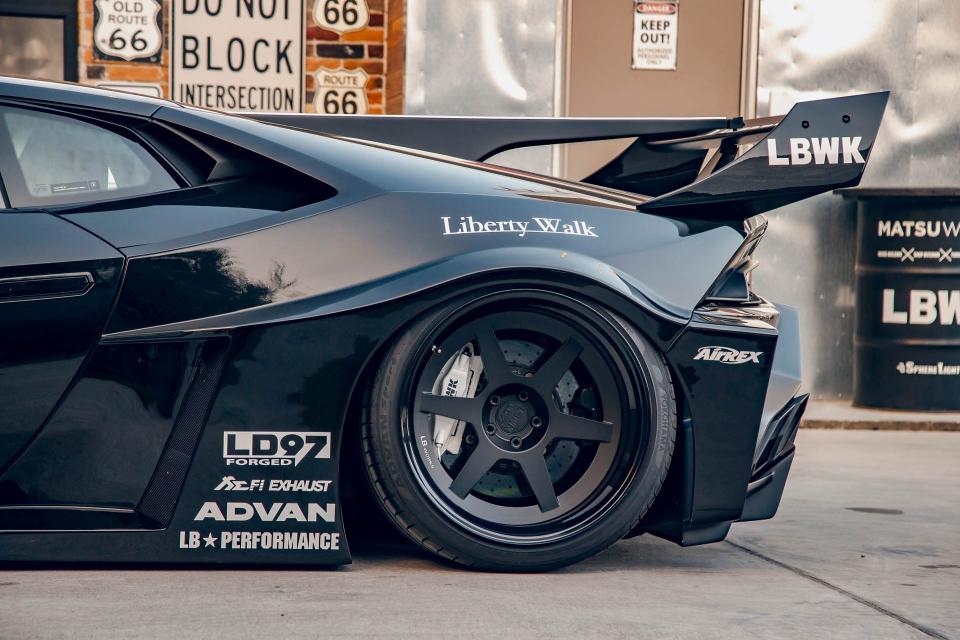 LB-Silhouette WORKS HURACAN GT25