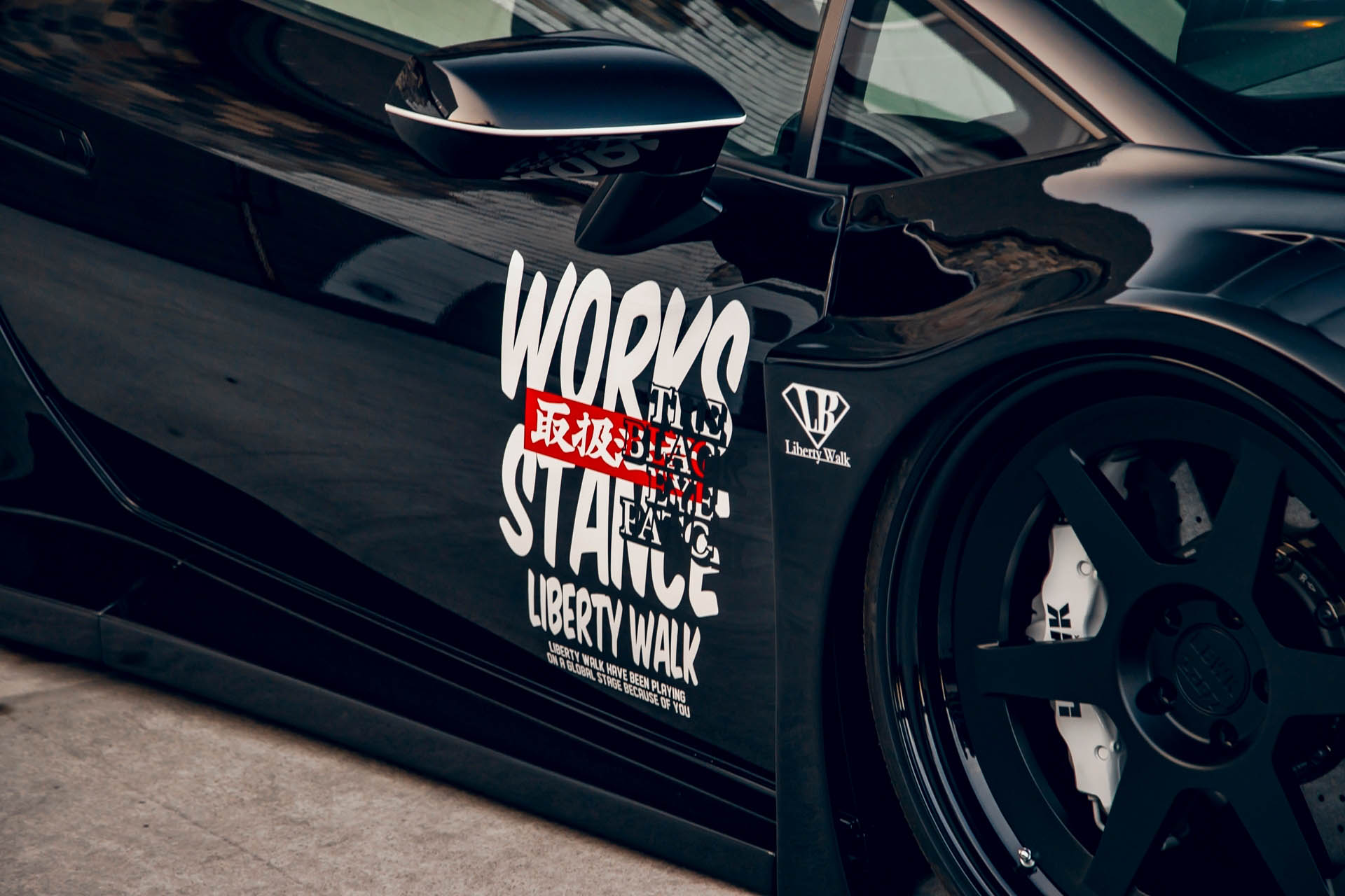LB-Silhouette WORKS HURACAN GT35