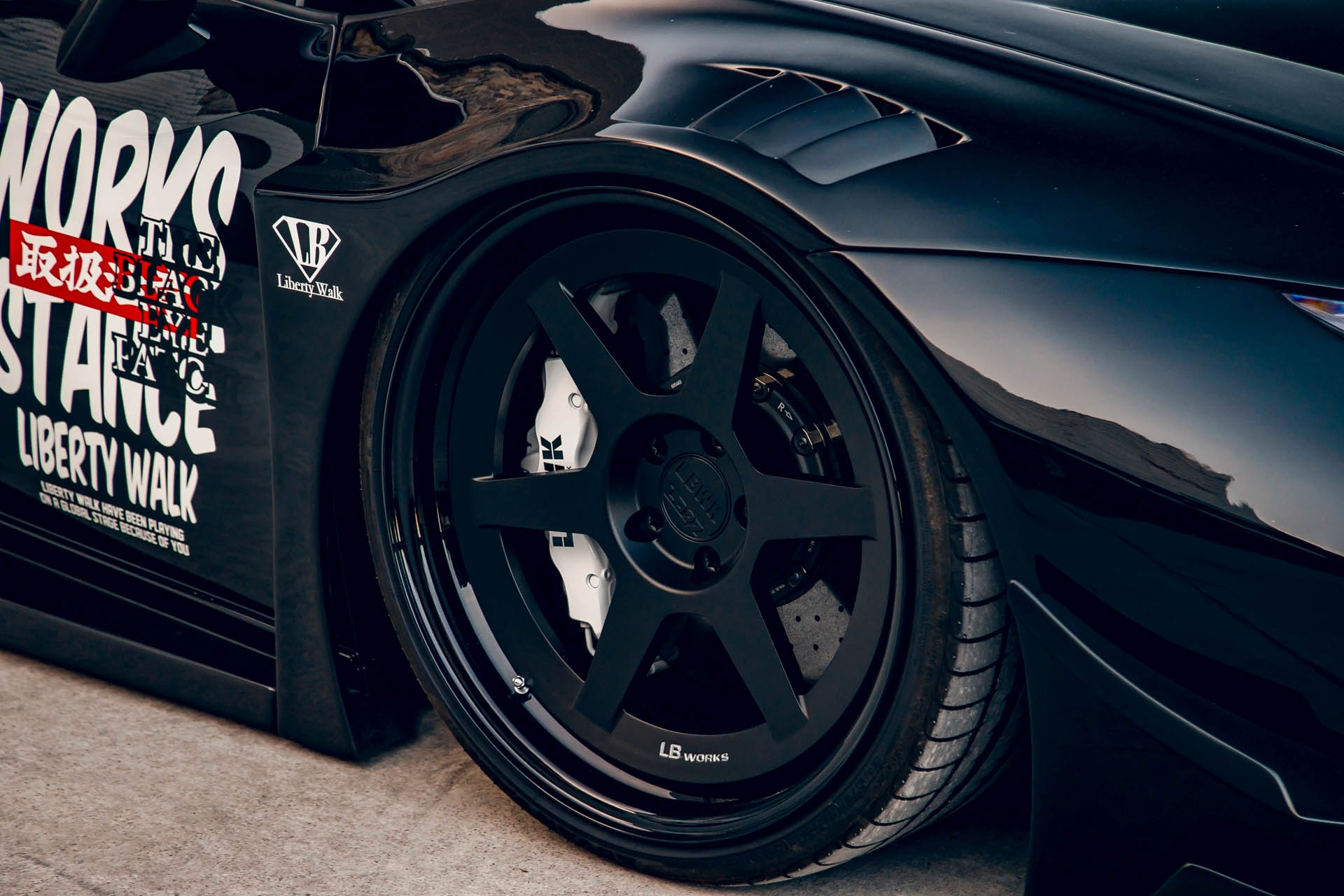 LB-Silhouette WORKS HURACAN GT36