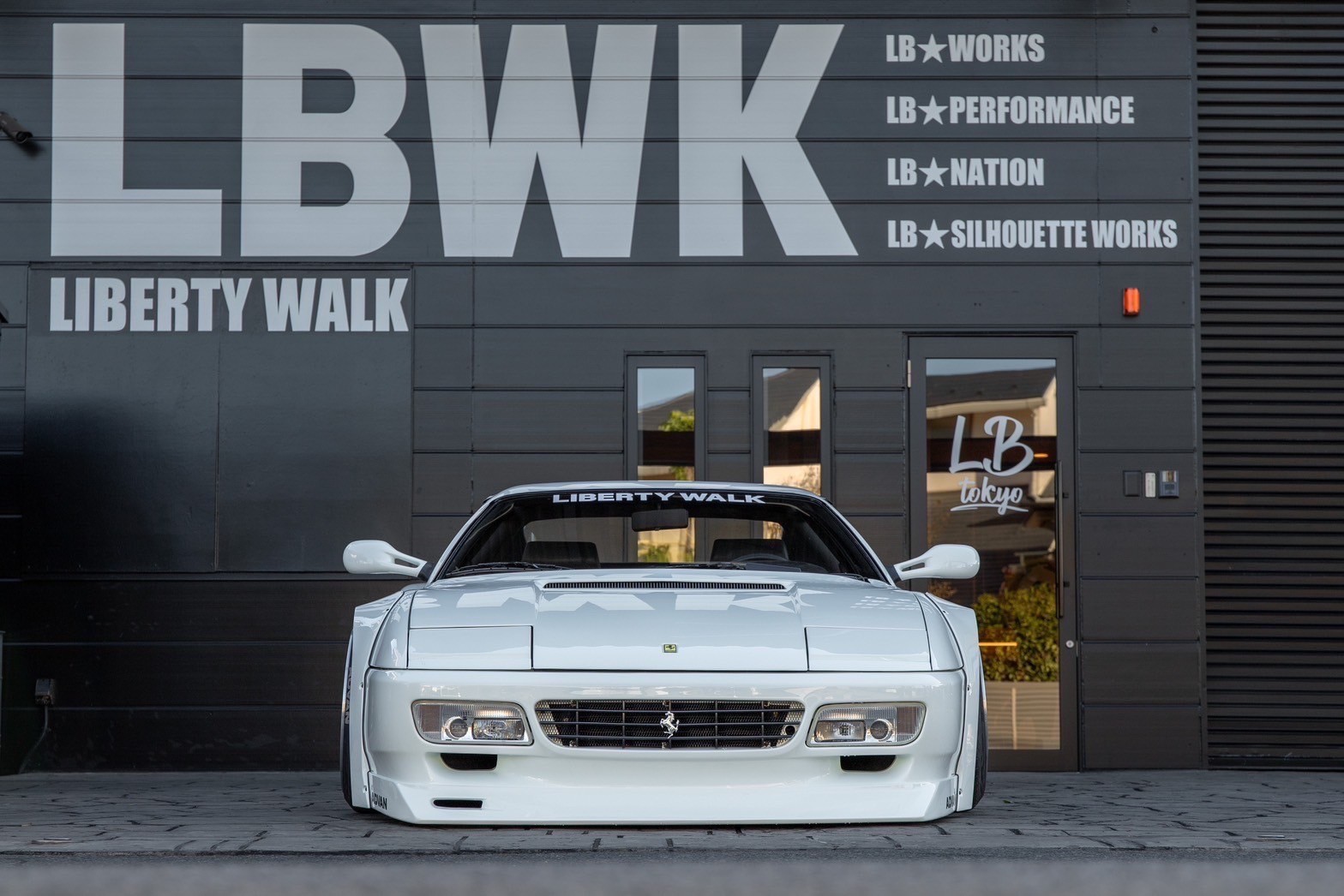 LB-WORKS Ferrari 512TR00003