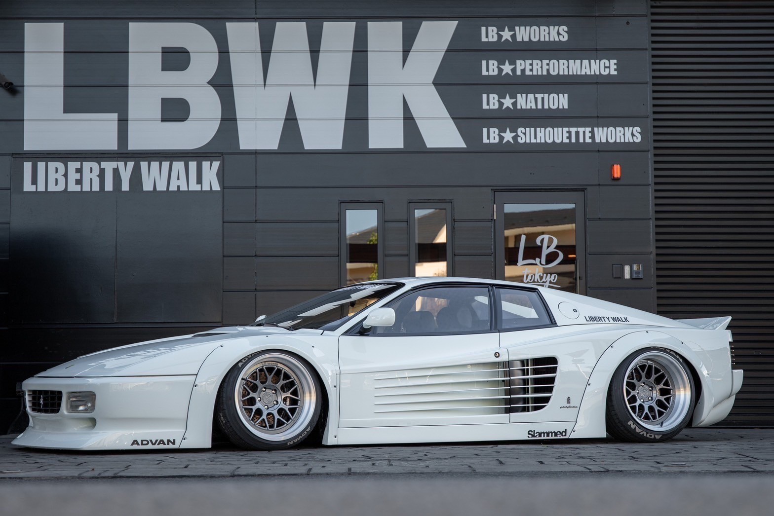 LB-WORKS Ferrari 512TR00004