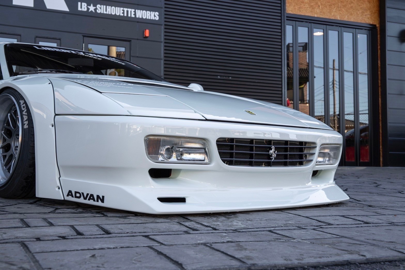 LB-WORKS Ferrari 512TR00012