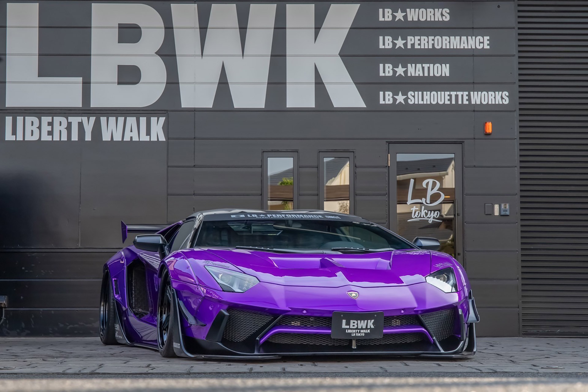 LB-WORKS Lamborghini AVENTADOR roadster Limited Edition