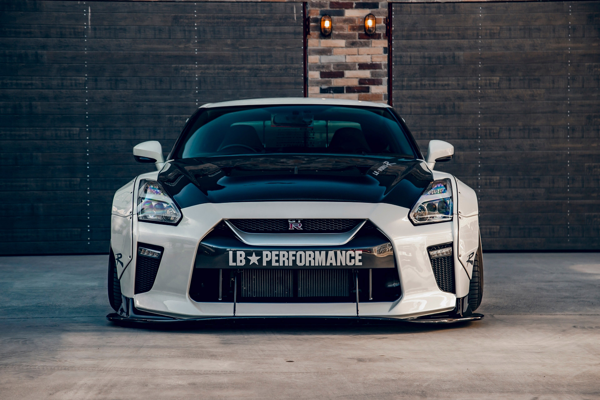 LB-WORKS NISSAN GT-R R35 type1.5 white_00002