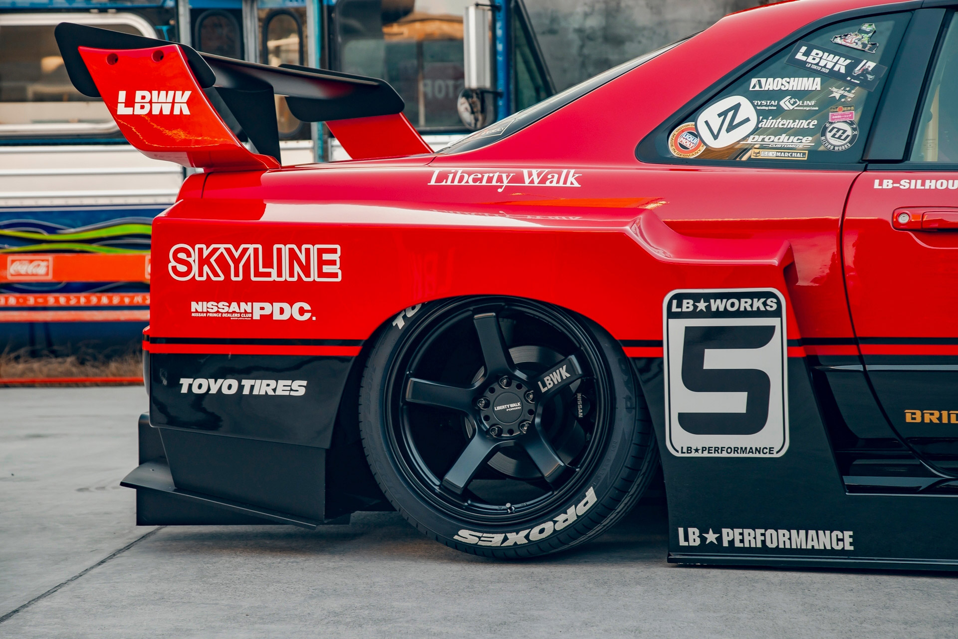 LB-ER34-Super-Silhouette-SKYLINE-le800021