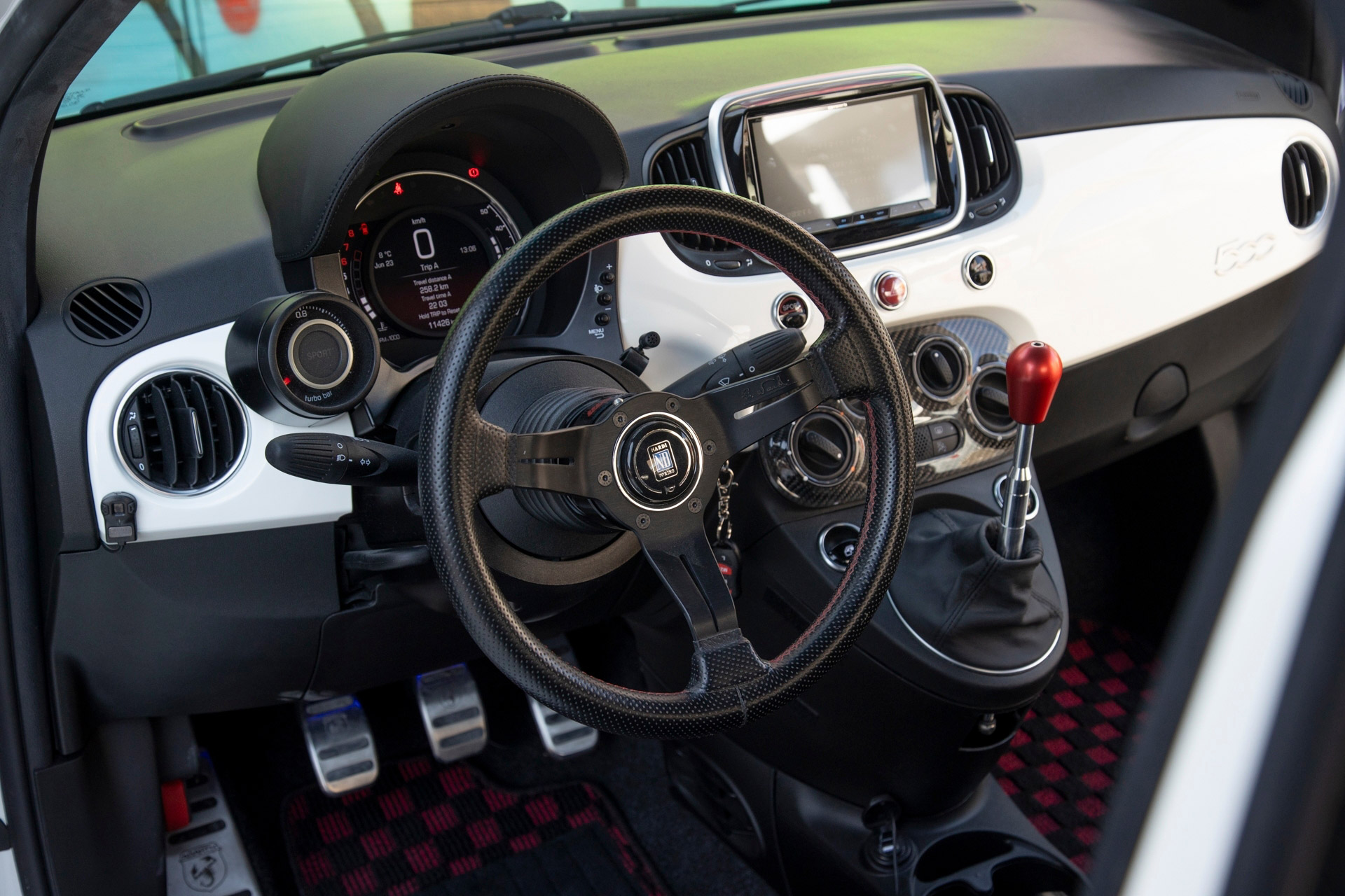 LB-WORKS-ABARTH-595-'Abas-Works'00029