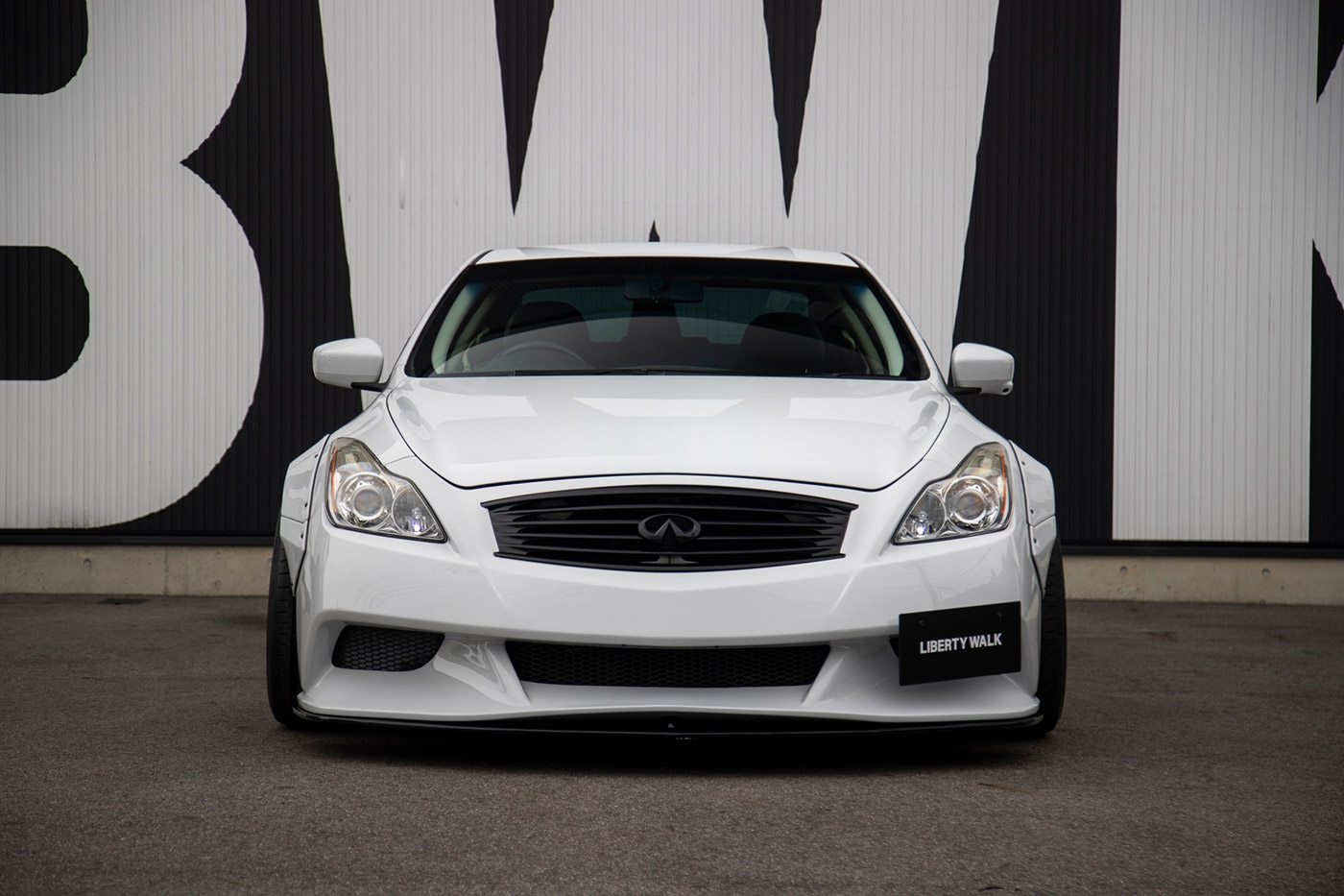 LB-WORKS-V36-skyline-370GT00003