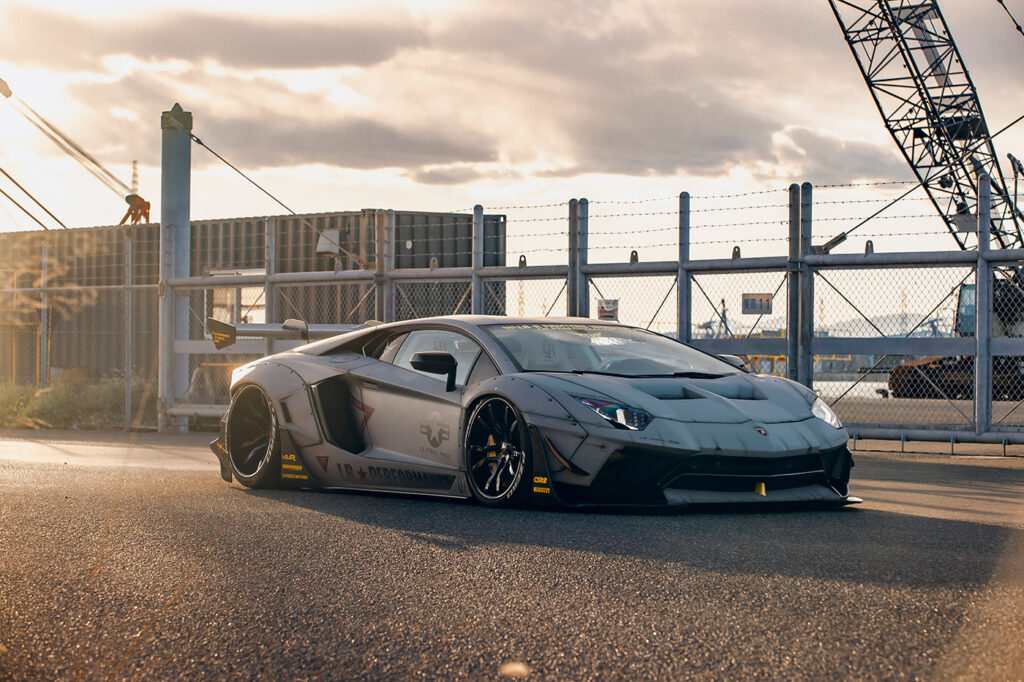 LB-WORKS Lamborghini AVENTADOR Fighter