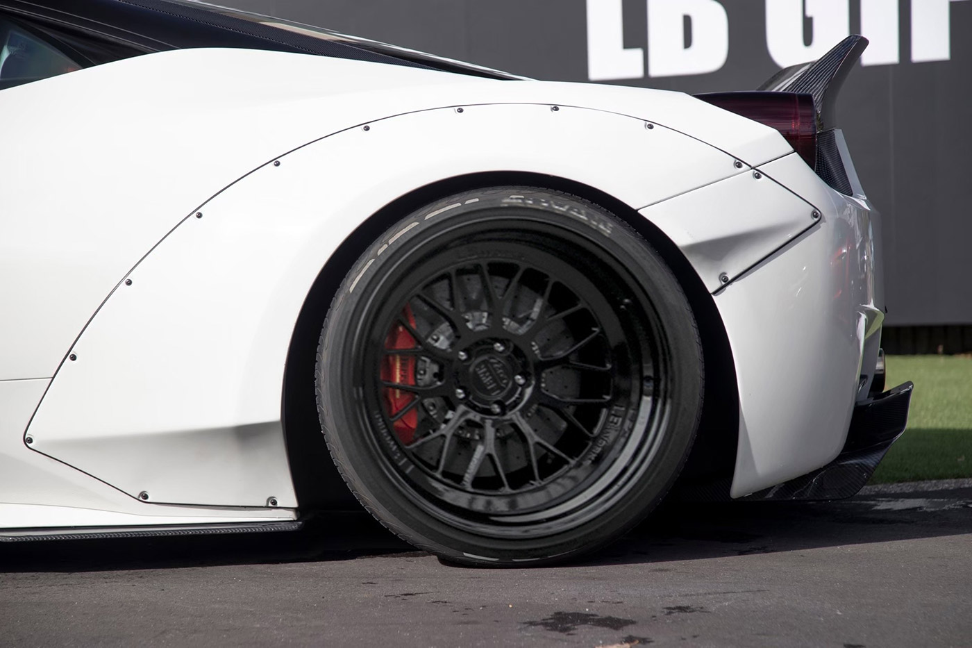 LB-WORKS-Ferrari-458-Italia00023