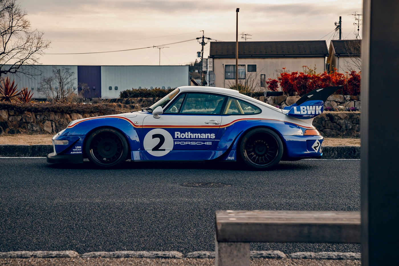 PORSCHE-99300004