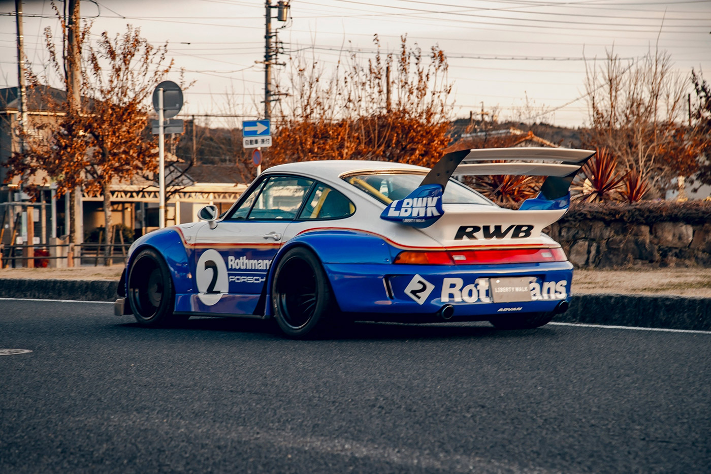 PORSCHE-99300005
