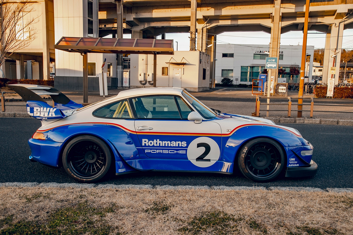 PORSCHE-99300007